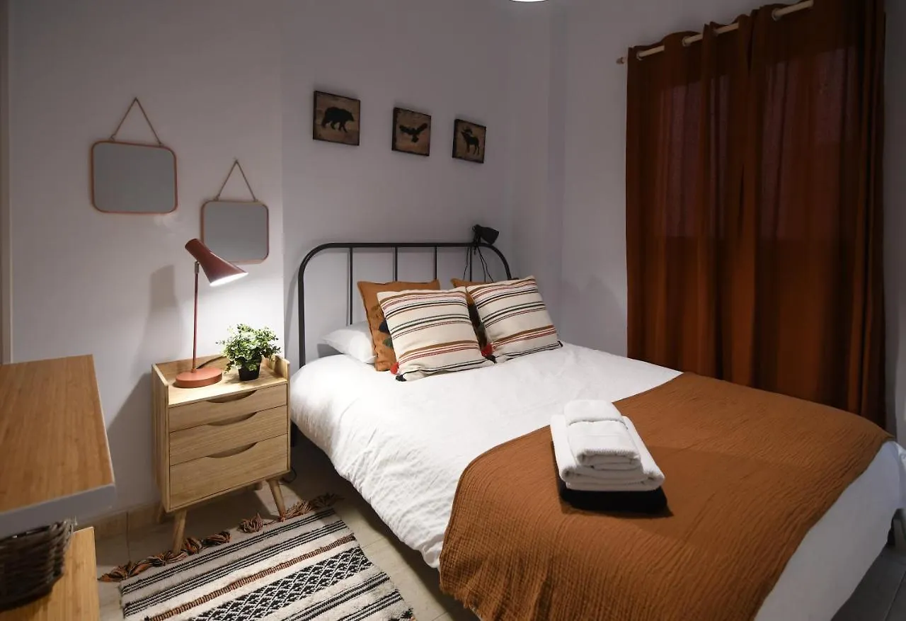 Near The Beach - 3Bed - 2Bath - Wifi Las Palmas de Gran Canaria 0*,  Spain